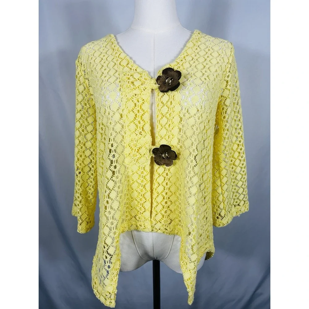 Vintage Yellow Open Knit Cardigan Wood Flower Button Beach Artsy Boho Lagenlook